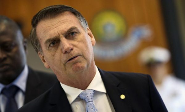 Bolsonaro anuncia decreto para facilitar posse de arma. Entenda!