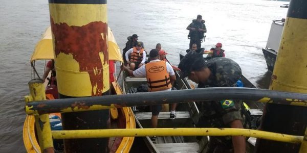 Buscas por desaparecidos em naufrágio em Itaituba continuam