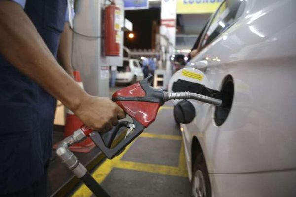 Preço da gasolina cai, e diesel aumenta neste início de 2019 no Pará