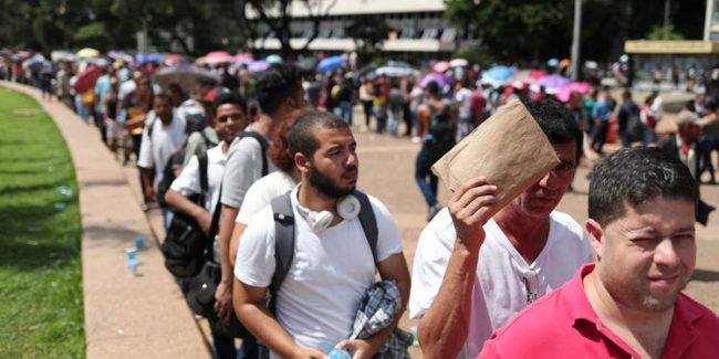 Brasil tem desemprego de 12,7% no tri até março, diz IBGE