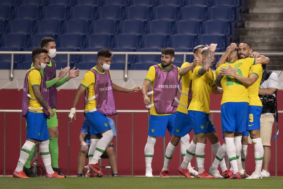 Futebol masculino:  Brasil vence Egito e está na semifinal