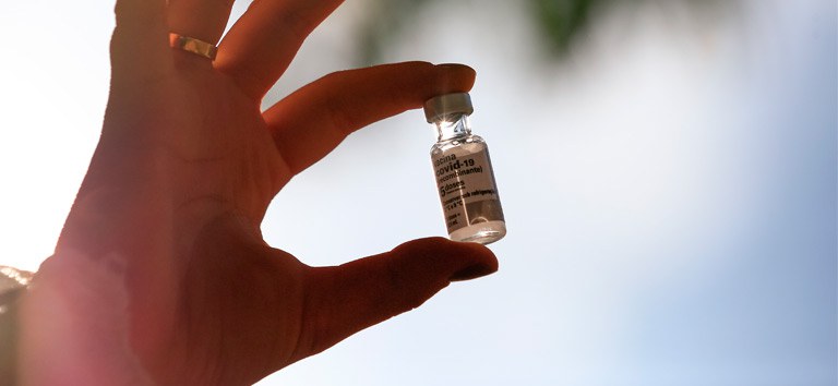 Brasil chega a 100 milhões de pessoas completamente vacinadas contra a Covid-19