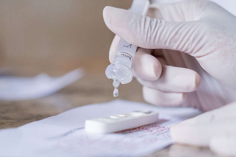 Ministério da Saúde anuncia distribuição de 14 milhões de testes rápidos de covid