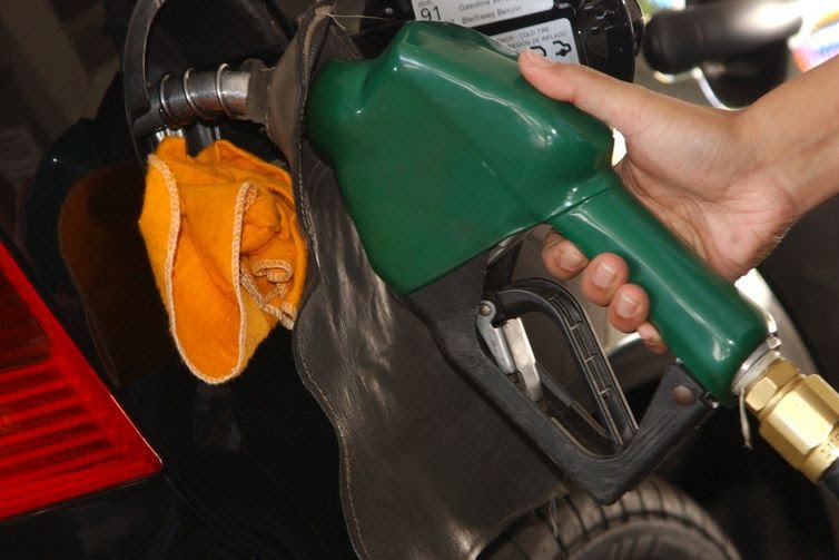 Novos valores da gasolina e diesel entram em vigor nesta quarta-feira (12)