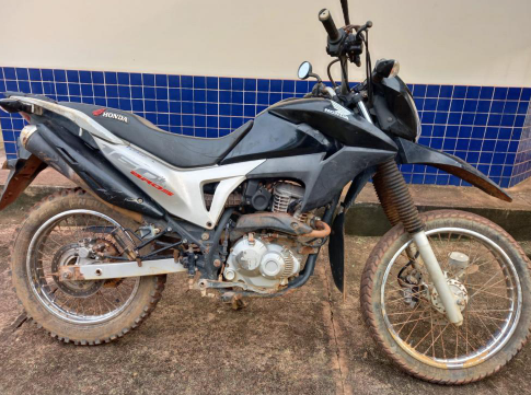Após comprar moto roubada, produtor rural tem que devolver para o dono no interior do Pará
