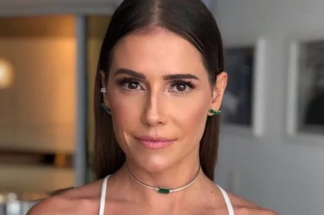 Deborah Secco Assume Bissexualidade E Revela Que J Namorou Mulheres